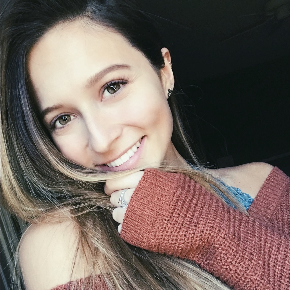 Meet your Posher, Carlee